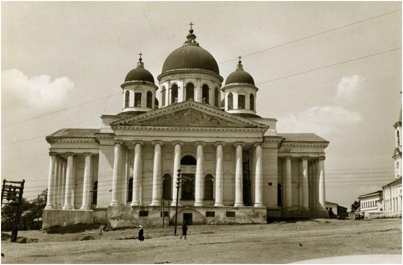 храм в арзамасе на площади