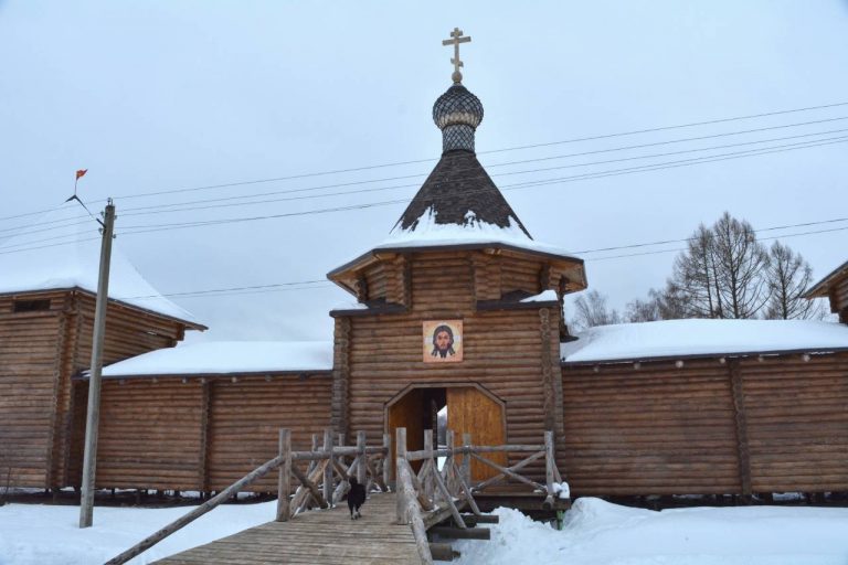 Шукшанская богатырская застава — Музей ретро автомобилей