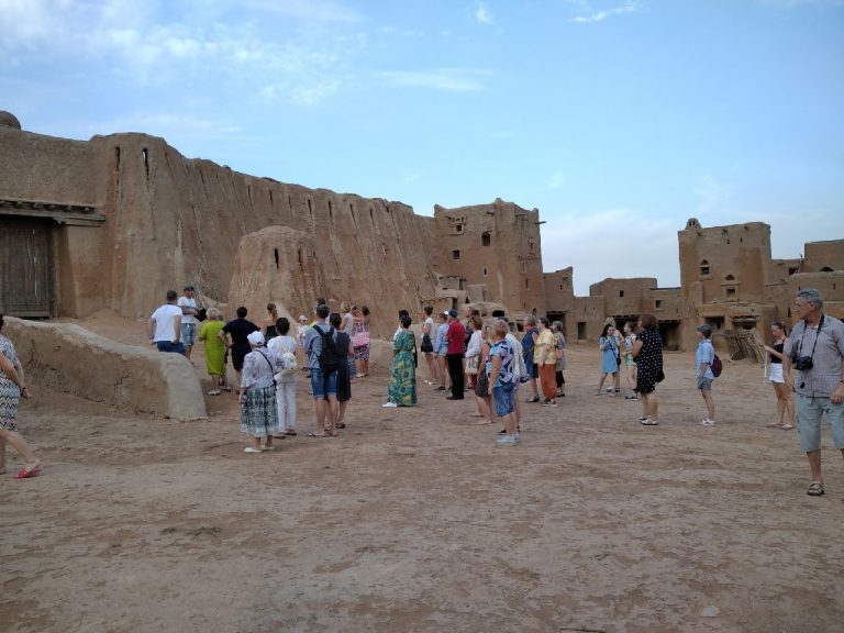 Волгоград — озеро Баскунчак — Астрахань — Элиста