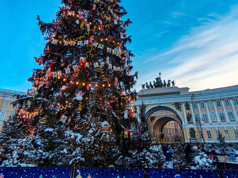 Новогодний Петербург